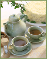 teapot-2cups-tea-whitecake