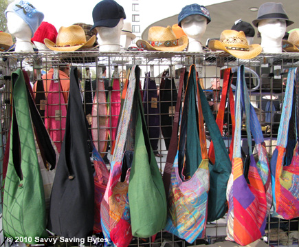 purse-hat-street-display