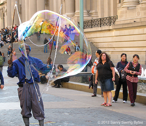 bubbles-huge-at-met