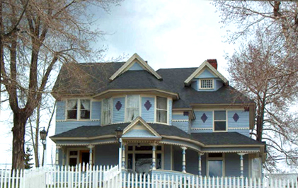 old-blue-house-4 old house with picket fence